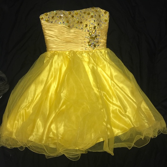 Prom Dress - Picture 2 of 4